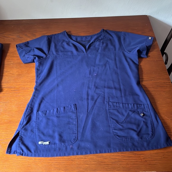 Greys anatomy scrub set - Picture 5 of 9